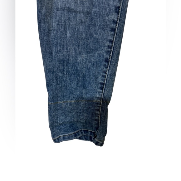 Women’s plus size 20W short skinny jeans. - Picture 4 of 10